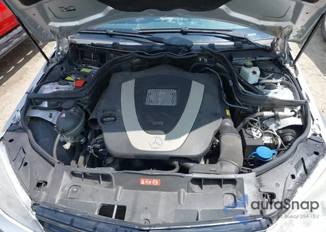 2009 Mercedes-Benz C 300 Luxury/Sport z USA, uszkodzony, nr VIN WDDGF54XX9R052607